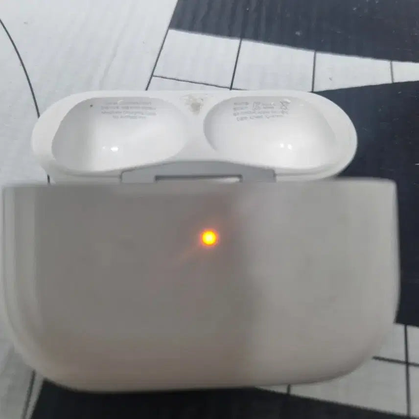[BUNJANG] Apple AirPods Pro 2 Charging Cradle / 애플. 에어팟 프로2. 충전 크레들..
