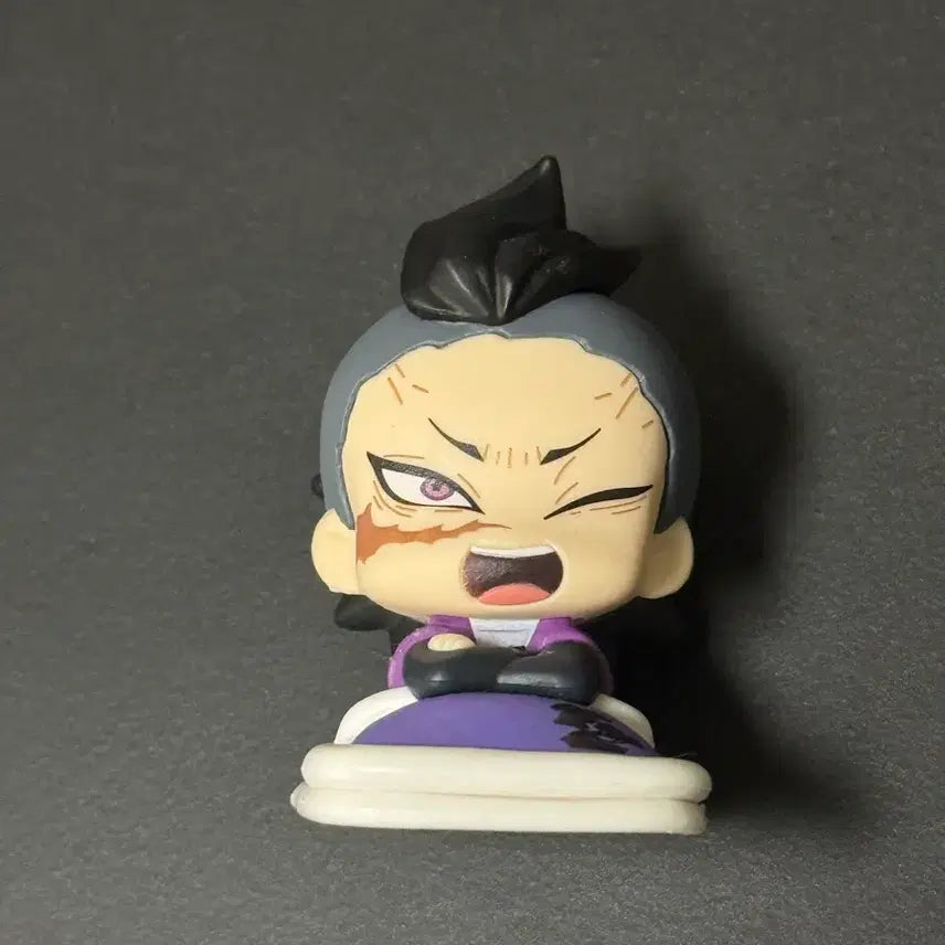 [BUNJANG] Demon Slayer Genya Shinazugawa Onerutan Sepia Version (Slightly Imperfect) / 귀멸의칼날 도공마을 겐야 오네무탄 세피아 버전 찡그린 겐야