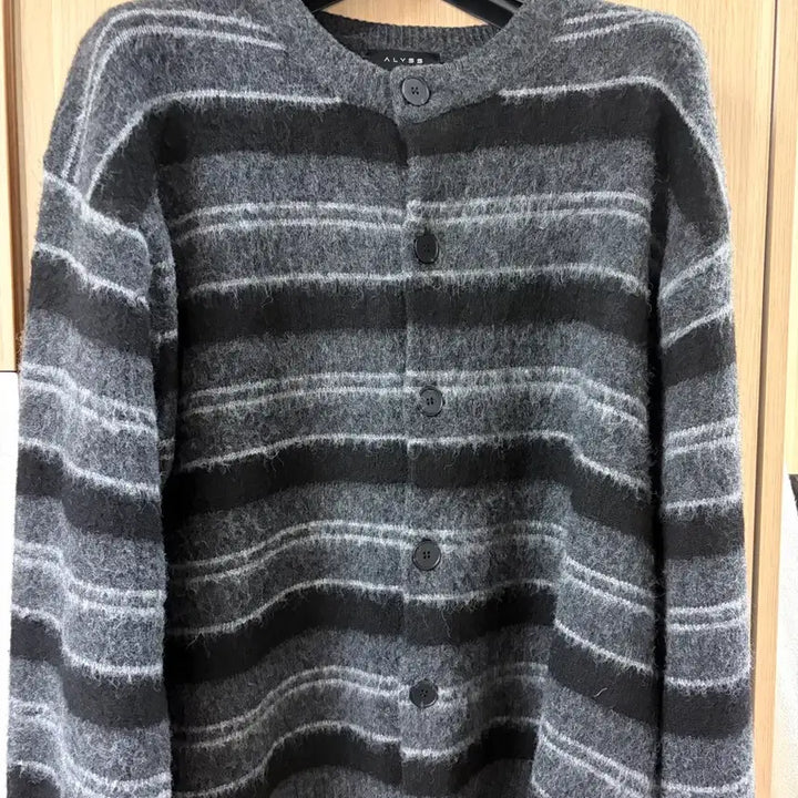 [BUNJANG] ALYSS Striped Knit Cardigan XL / ALYSS 스트라이프 니트 가디건 XL