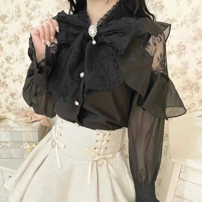 [BUNJANG] Rosita Shoulder Cutout Bowtie Ribbon Black Blouse / 로지타 어깨트임 보우타이 리본 블랙 블라우스 지뢰계