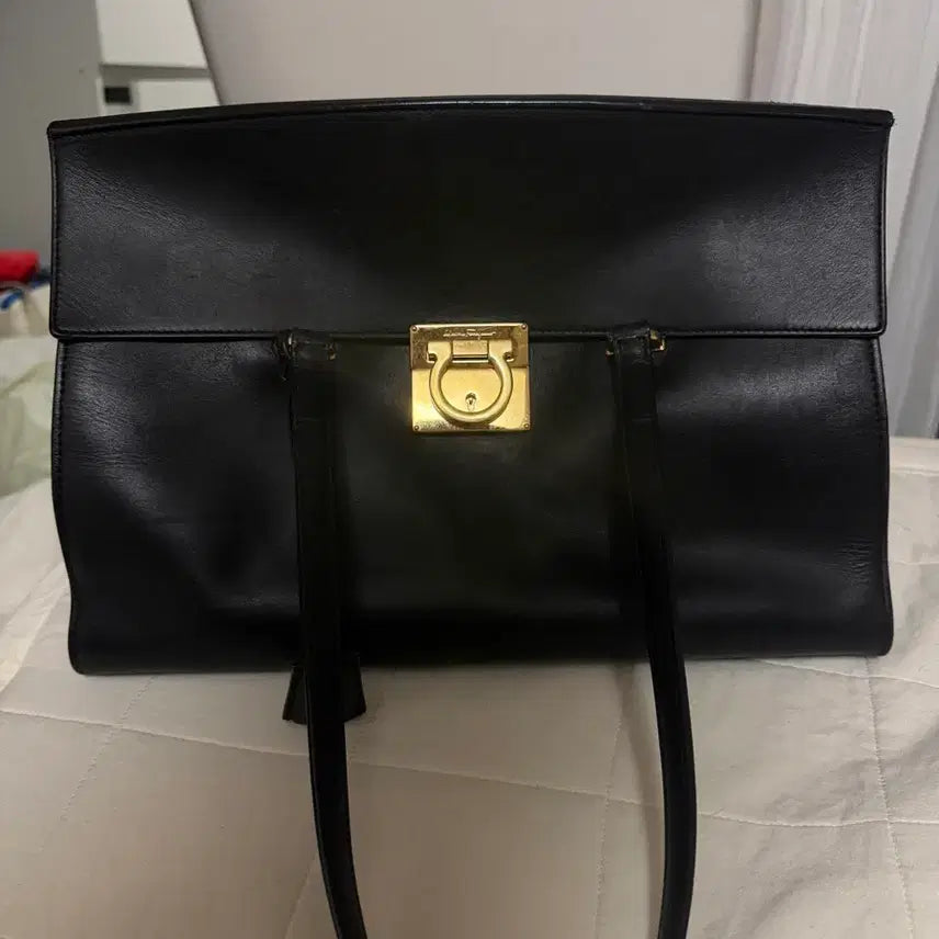 [BUNJANG] Salvatore Ferragamo Shoulder Bag / 페레가모 숄더백