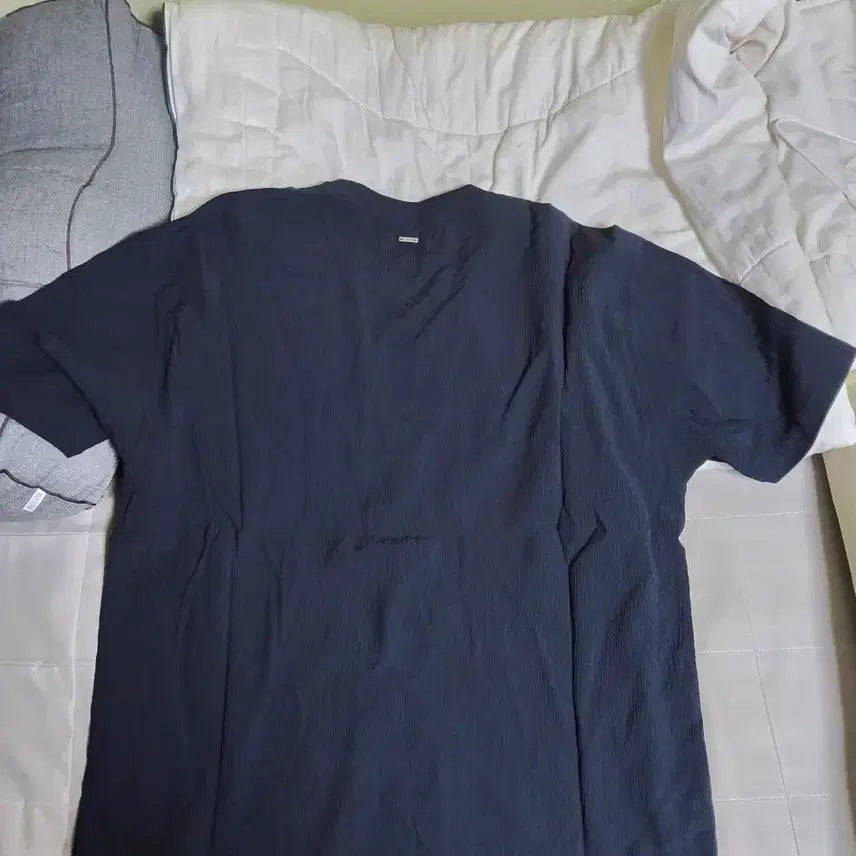[BUNJANG] Solid Homme Seersucker Short-Sleeve T-Shirt Size 50 / 솔리드옴므 시어서커 반팔 티셔츠 50사이즈