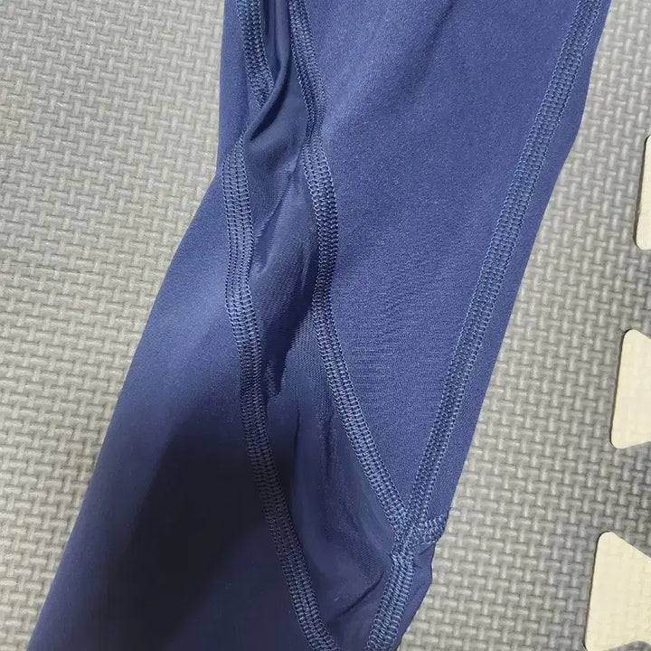 [BUNJANG] Lululemon Wonder Under High-Rise Scallop Leggings Size 2 / 룰루레몬 원더언더 하이라이즈 스캘럽 레깅스