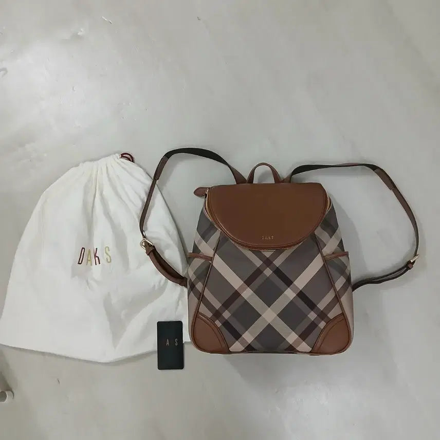 [BUNJANG] Daks Natural Leather Backpack / 닥스 천연가죽 백팩 정품