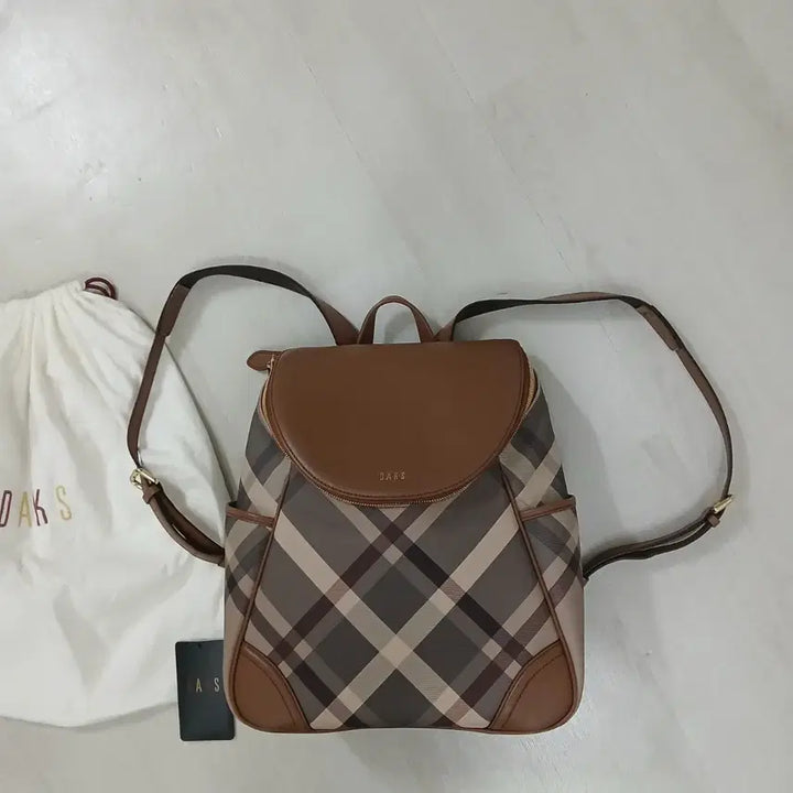 [BUNJANG] Daks Natural Leather Backpack / 닥스 천연가죽 백팩 정품