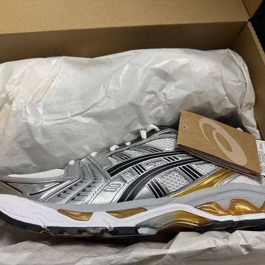 [BUNJANG] Asics Gel-Kayano 14 Gold (285) / [285] 아식스 젤카야노14 골드
