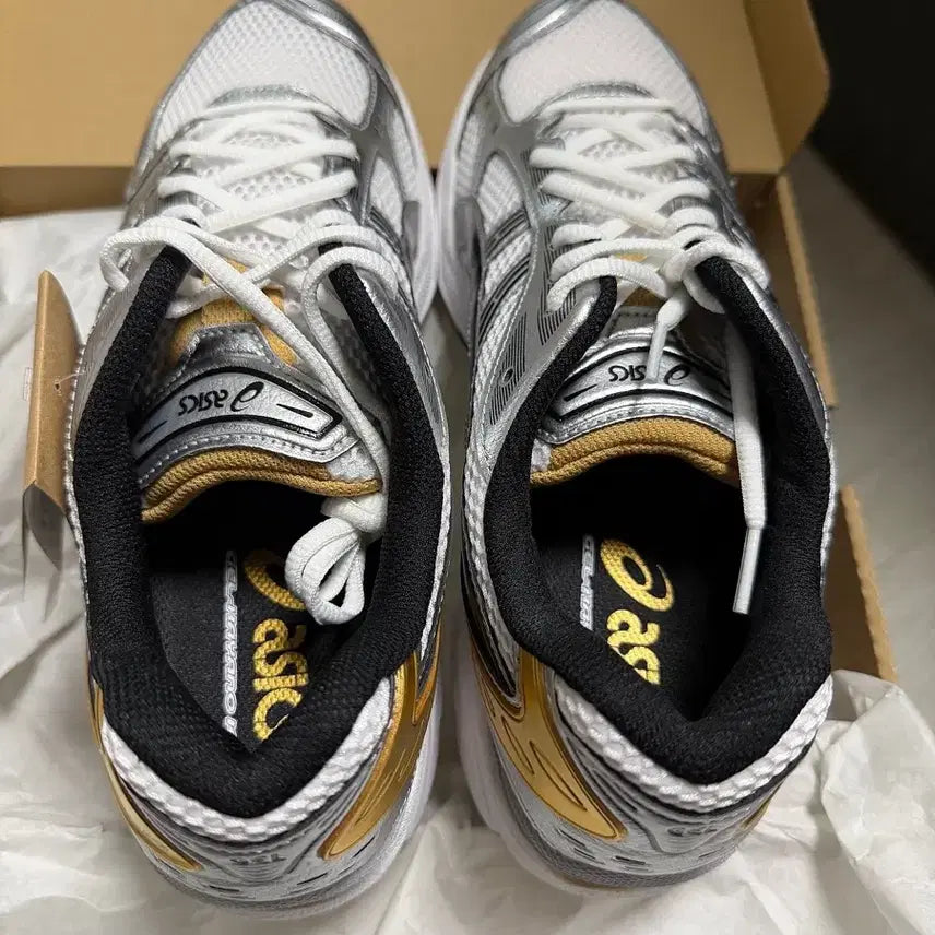 [BUNJANG] Asics Gel-Kayano 14 Gold (285) / [285] 아식스 젤카야노14 골드