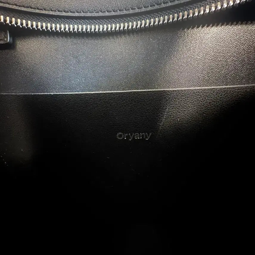 [BUNJANG] Oryany Shoulder Bag / 오야니 숄더백