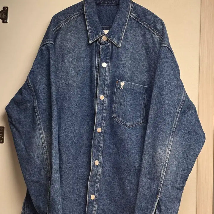 [BUNJANG] AMI Heart Logo Denim Jacket Blue / [L] 아미 하트 로고 데님자켓 블루