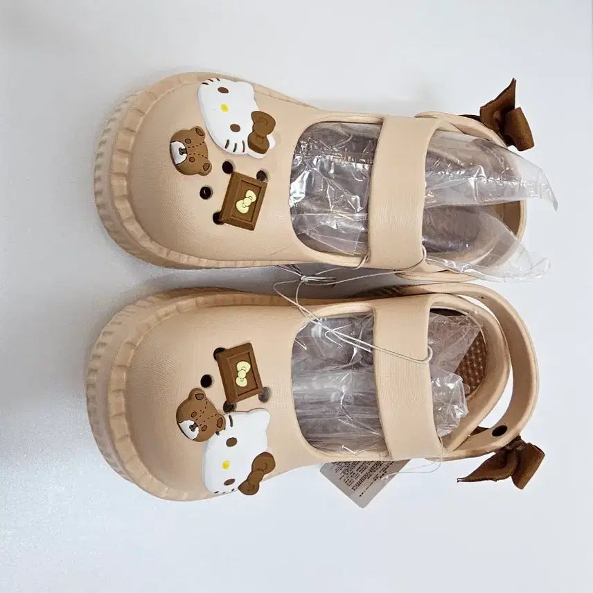 [BUNJANG] Sanrio Hello Kitty Sandals / 산리오 키티 샌들 슬리퍼 신발 새거 팔아요