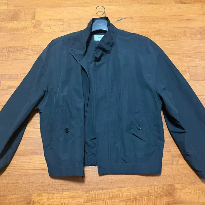 [BUNJANG] Momento Ripstop Volume Jumper Black L / 아모멘토 립스탑 볼륨점퍼 (블랙 L)