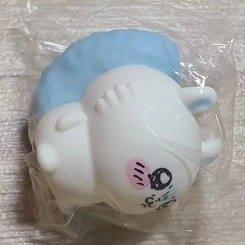 [BUNJANG] Chiikawa Momonga Soft Vinyl Finger Figure / 치이카와 모몽가 소프비 손가락 피규어