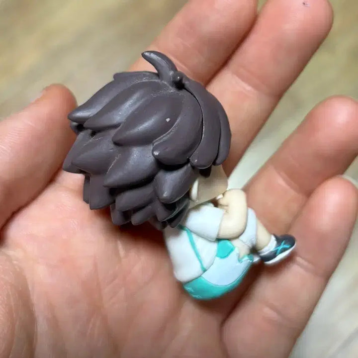 [BUNJANG] Haikyuu!! Oikawa &amp; Iwaizumi Shoulder Tap Gacha Figure Set / 하이큐 오이카와 이와이즈미 어깨쿵 가챠