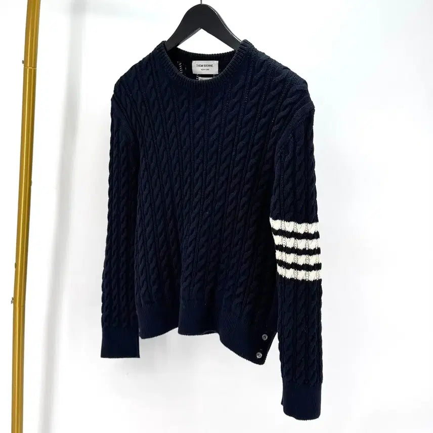[BUNJANG] Thom Browne 4-Bar Cable Knit Sweater Navy / [3사이즈] 톰브라운 사선완장 케이블 니트 네이비 (MKA402A)
