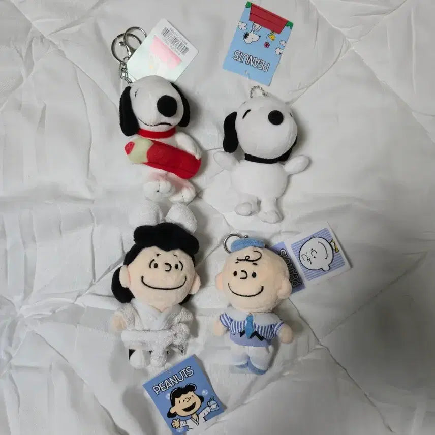 [BUNJANG] Lucy Snoopy Doll Keychain Bag Charm Plush Doll Collection / 루시 인형 스누피 키링 가방고리 고리인형 열쇠고리 인형모음