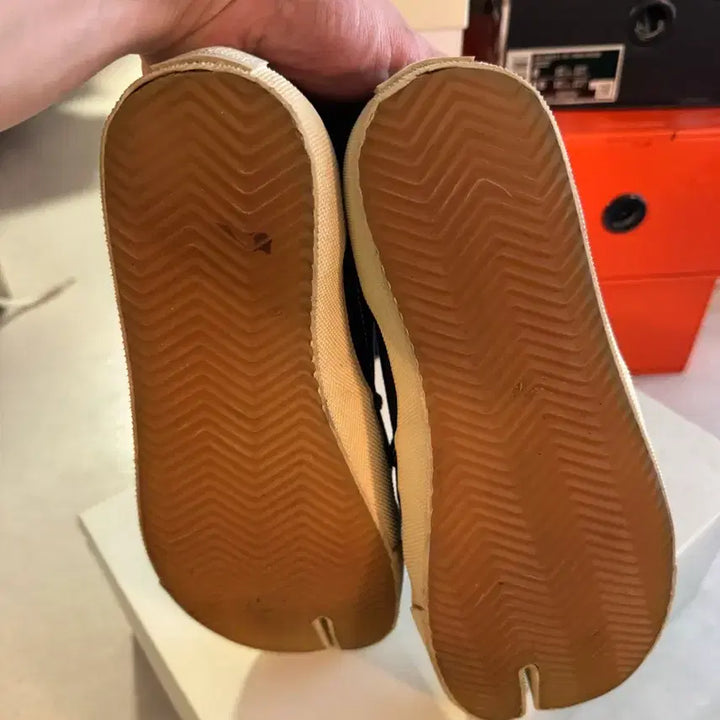 [BUNJANG] Maison Margiela Tabi Slip-On Shoes / 마르지엘라 타비 슬립온