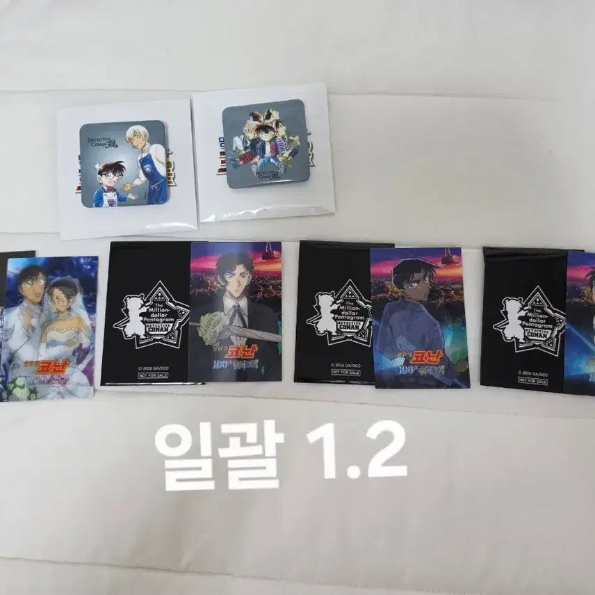 [BUNJANG] Detective Conan 30th Anniversary Pin Button &amp; Movie Photocard Bundle Set / 명탐정 코난 굿즈 30주년 핀버튼 극장판 포토카드 양도 판매
