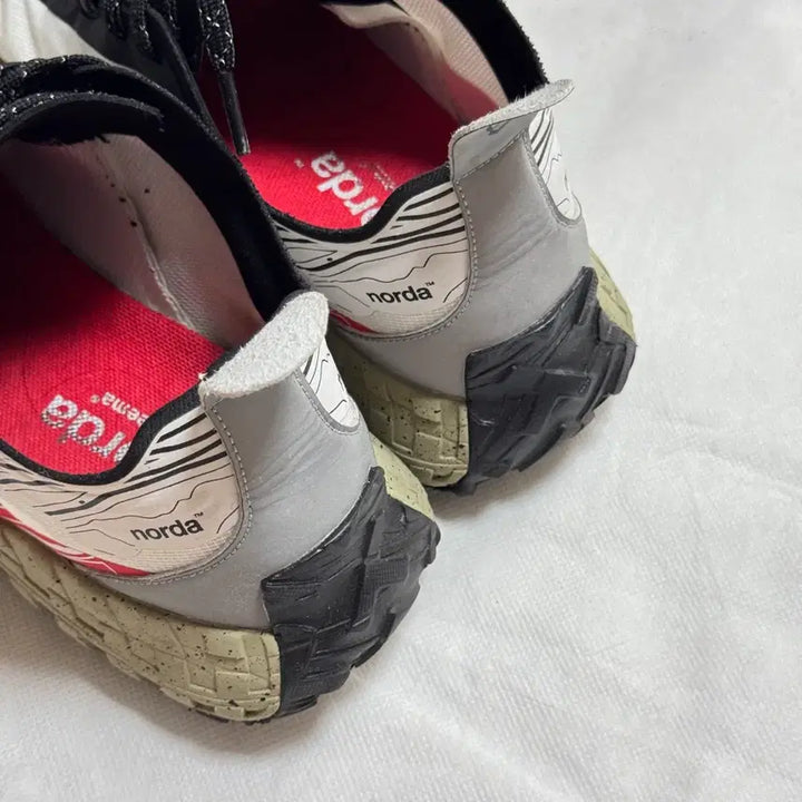 [BUNJANG] Noda Rei Jahap Collaboration 001 Magma Size 10.5 / (10.5) 노다 레이 자합 콜라보 001 마그마