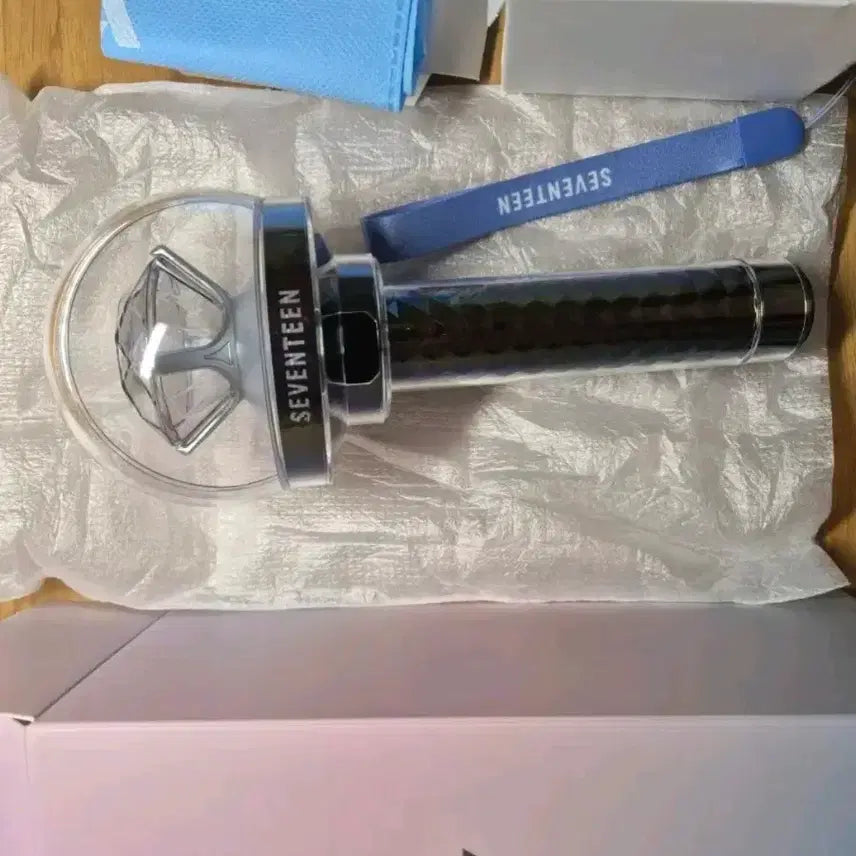 [BUNJANG] SEVENTEEN OFFICIAL LIGHT STICK Ver.3 / 세븐틴 응원봉 ver.3