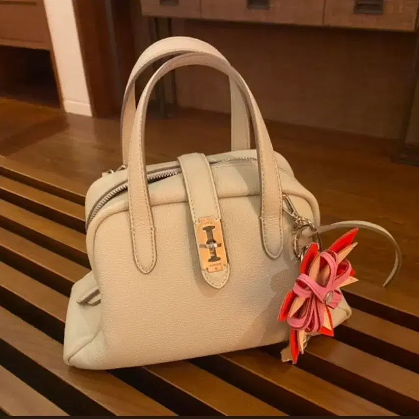 [BUNJANG] Vunque Flower Leather Keyring / 분크 플라워 가죽 키링