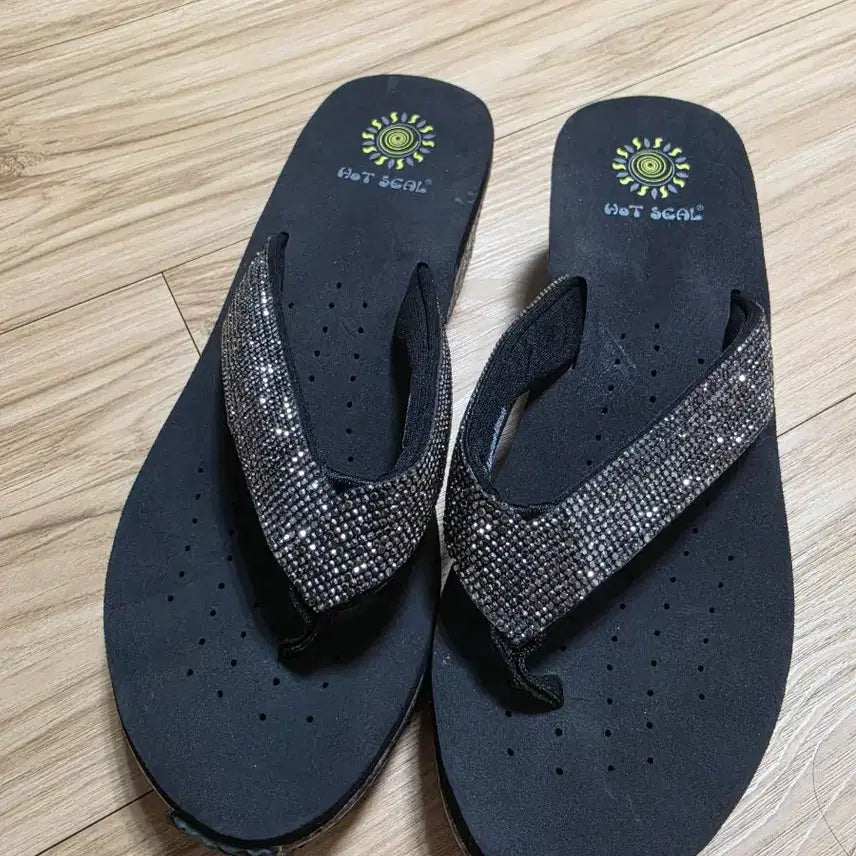 [BUNJANG] Cami Net Muse Wedge Heel Flip-Flop Sandals / 까미넷뮤즈 웨지힐 플립플랍 샌들