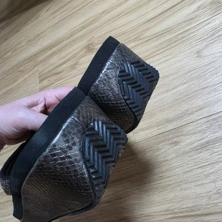 [BUNJANG] Cami Net Muse Wedge Heel Flip-Flop Sandals / 까미넷뮤즈 웨지힐 플립플랍 샌들