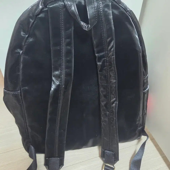 [BUNJANG] Entrev Backpack with Ribbon Keychain / 앙트레브 백팩