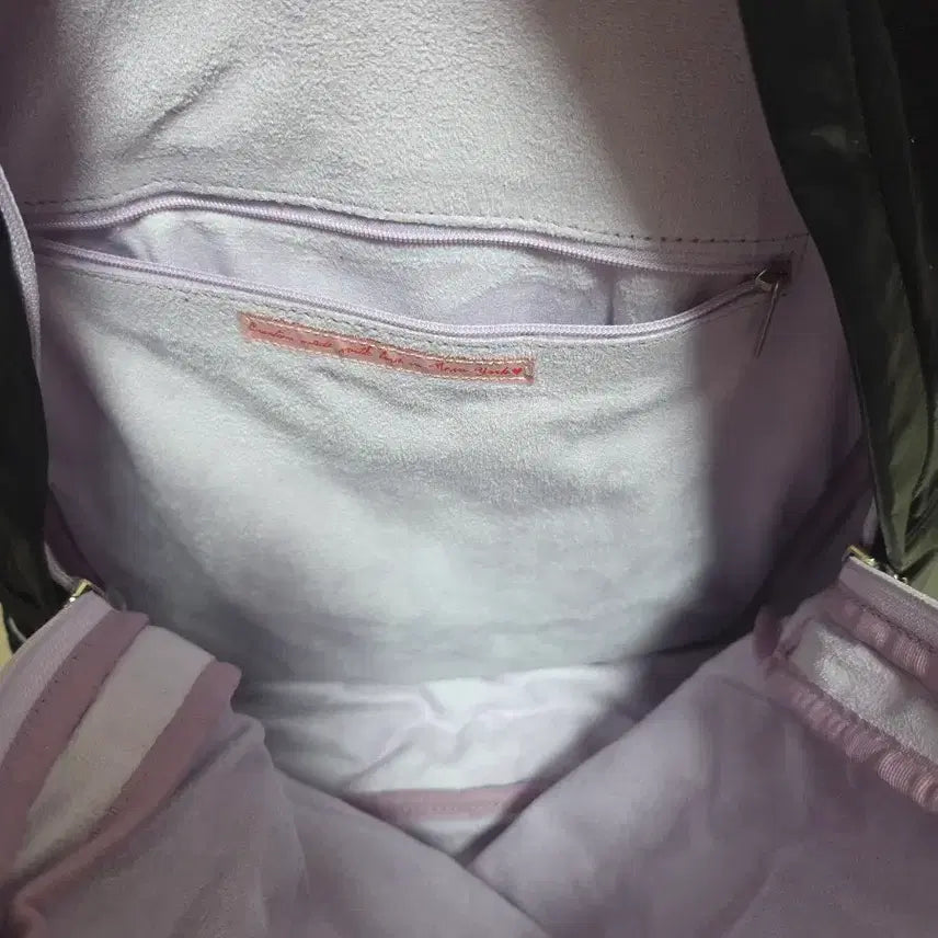[BUNJANG] Entrev Backpack with Ribbon Keychain / 앙트레브 백팩