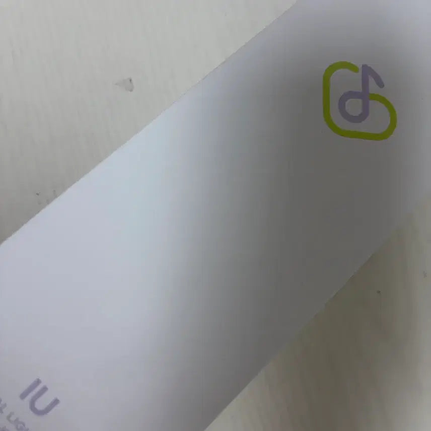 [BUNJANG] IU Official Lightstick Ver. 3 / 아이유 아이크 응원봉 ver.3 판매합니다.