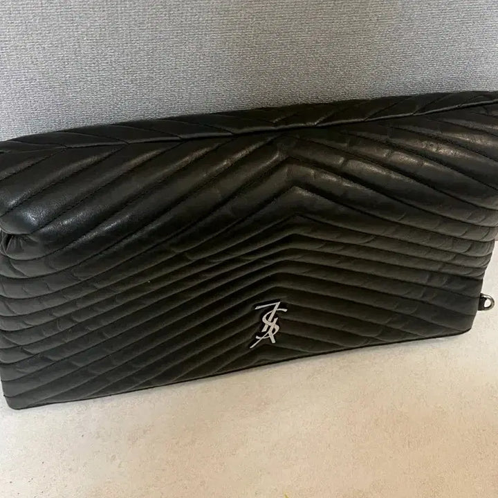 [BUNJANG] Saint Laurent Black Leather Clutch Bag / 생로랑 블랙 레더 클러치 백