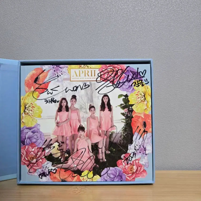 [BUNJANG] APRIL Spring Signed Album / 에이프릴 Spring 싸인 앨범