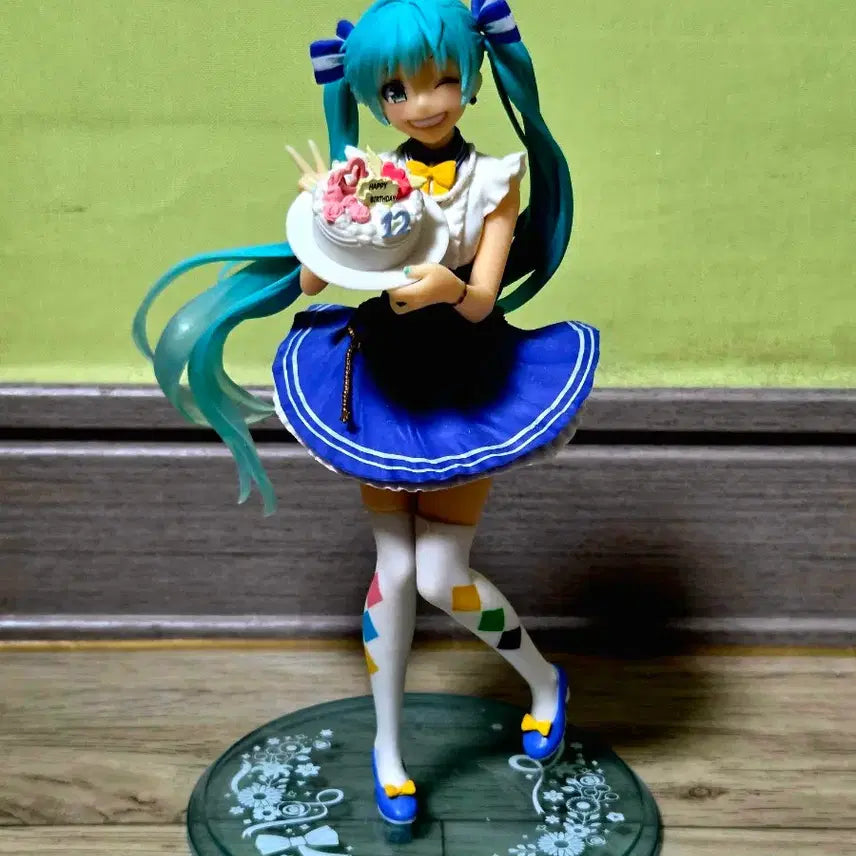 [BUNJANG] Taito Hatsune Miku Birthday 2019 Ver. 12th Anniversary Figure / 타이토 하츠네 미쿠 생일 Birthday 2019 버전 12주년 피규어