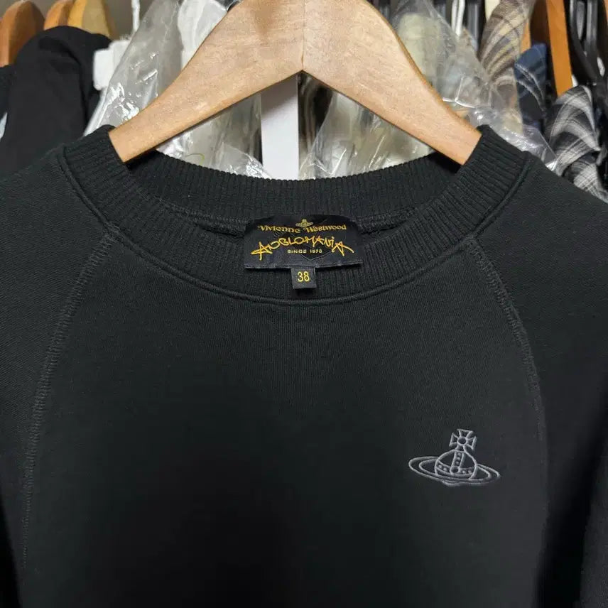 [BUNJANG] Vivienne Westwood Sweatshirt Black 38 / 비비안웨스트우드 맨투맨 블랙 38