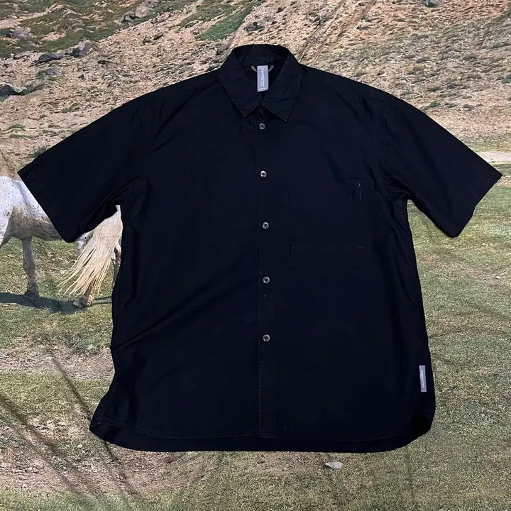 [BUNJANG] Unaffected Black Short Sleeve Shirt / UNAFFECTED 블랙 반팔 셔츠 M