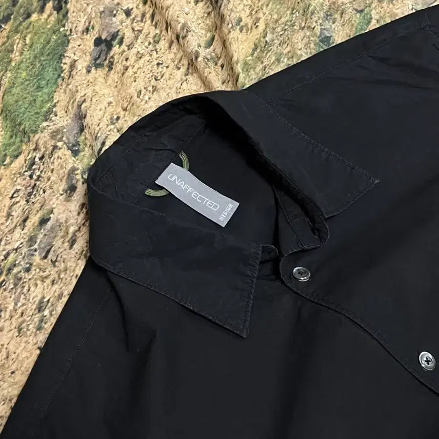 [BUNJANG] Unaffected Black Short Sleeve Shirt / UNAFFECTED 블랙 반팔 셔츠 M