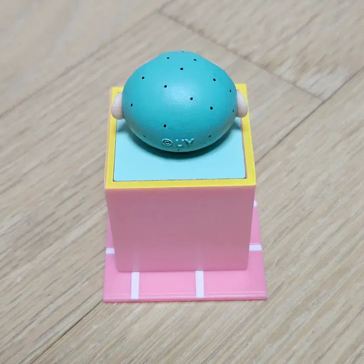 [BUNJANG] Crayon Shin-chan Figure Hiroshi (Kasukabe Bathroom Edition) / 짱구는 못말려 욕실 피규어 훈이
