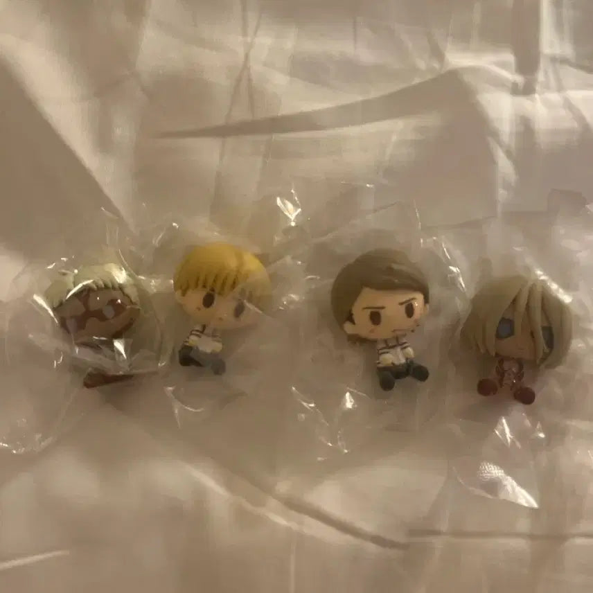 [BUNJANG] Attack on Titan Chokonokko Figures (Set of 4) / 진격의 거인 초코노코