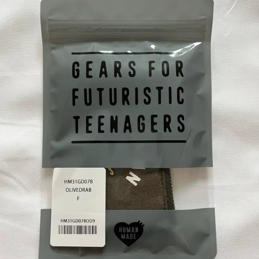 [BUNJANG] Human Made Card Case (Olive) - Sealed / [미개봉] 휴먼메이드 카드케이스 (올리브)