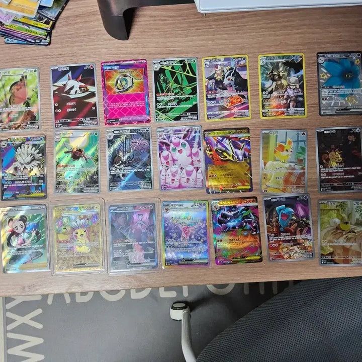 [BUNJANG] Pokemon Card Bundle Set (Mewtwo SAR, Pikachu UR, Eevee SAR, etc.) / 특일 카드 포함 희귀 포켓몬 카드 60장 일괄 판매