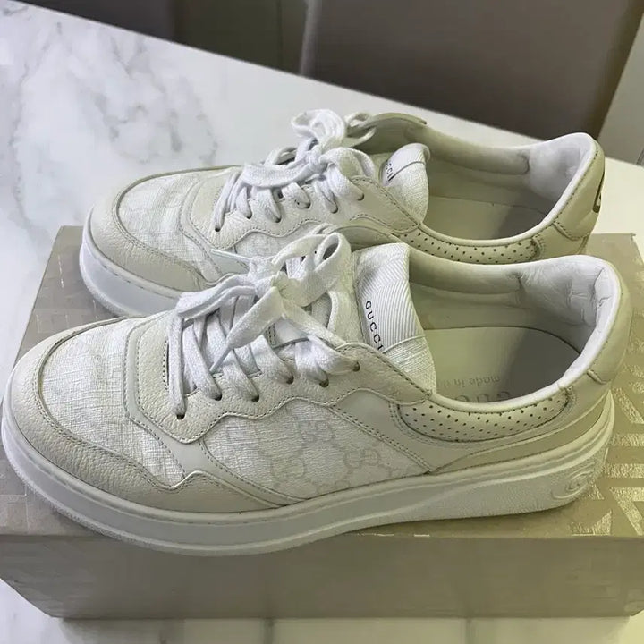 [BUNJANG] Gucci Signature GG Logo Pattern Sneakers / 구찌의 시그니처 GG 로고 패턴 스니커즈 판매합니다