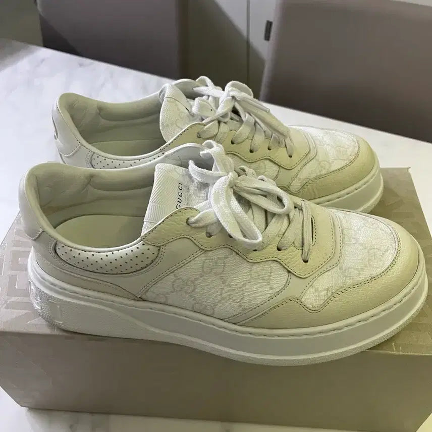 [BUNJANG] Gucci Signature GG Logo Pattern Sneakers / 구찌의 시그니처 GG 로고 패턴 스니커즈 판매합니다