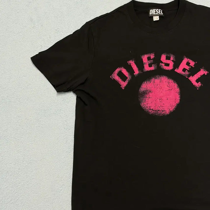 [BUNJANG] Diesel Logo Black Short Sleeve T-Shirt Size 95 / 95) 디젤 로고 블랙 반팔티셔츠
