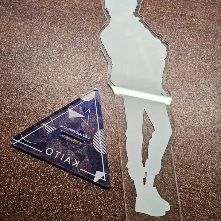 [BUNJANG] Vocaloid Kaito Bi-Base Acrylic Stand / 보컬로이드 카이토 비배스 아크릴 스탠드