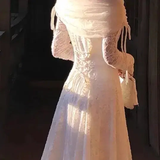 [BUNJANG] Wedding Dress Rental for Graduation Photos / 졸사 웨딩 드레스 대여 졸업사진 드레스