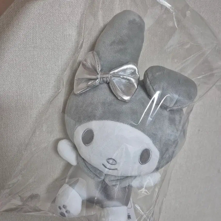 [BUNJANG] My Melody Gray Ribbon Plush Doll / 마이멜로디 인형 그레이 리본 봉제인형