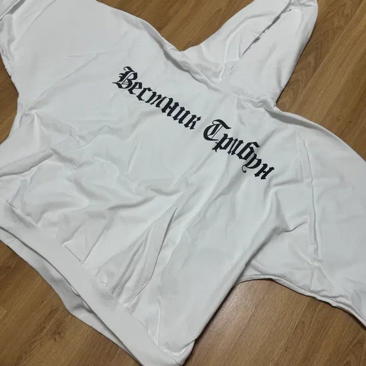 [BUNJANG] Adidas Yeezy x Gosha Rubchinskiy Hoodie White / 이지 x 고샤 루브친스키 화이트 (2, 3사이즈)