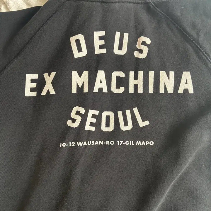 [BUNJANG] Deus Ex Machina Seoul Hoodie Black L / 데우스 엑스 마키나 서울 후드티 L 블랙