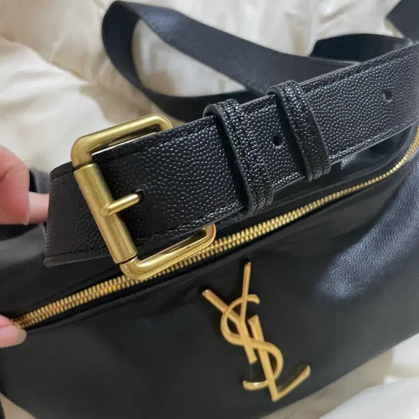 [BUNJANG] Saint Laurent Black Leather Belt Bag / 블랙 레더 숄더백
