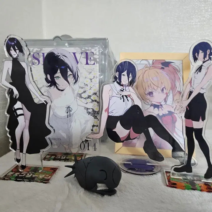 [BUNJANG] Chainsaw Man - Makima &amp; Reze Acrylic Stand + Keychain Set / 체인소맨 레제 아크릴스탠드+키링 세트 일괄판매(덤)