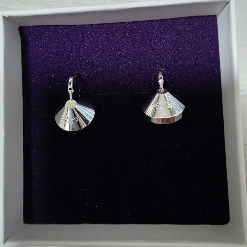 [BUNJANG] Swarovski Bella Earrings Purple / 스와로브스키 벨라 귀걸이 퍼플